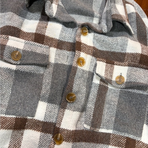 Plaid Button-Up shacket - Picture 2 of 3